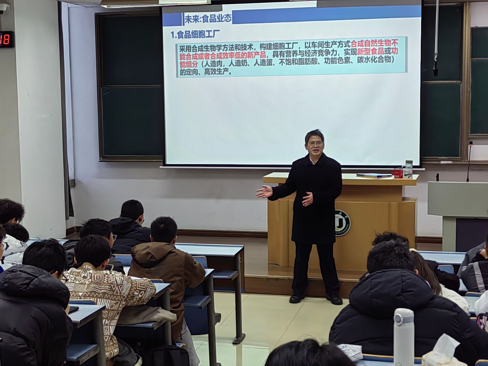 邹小波.jpg